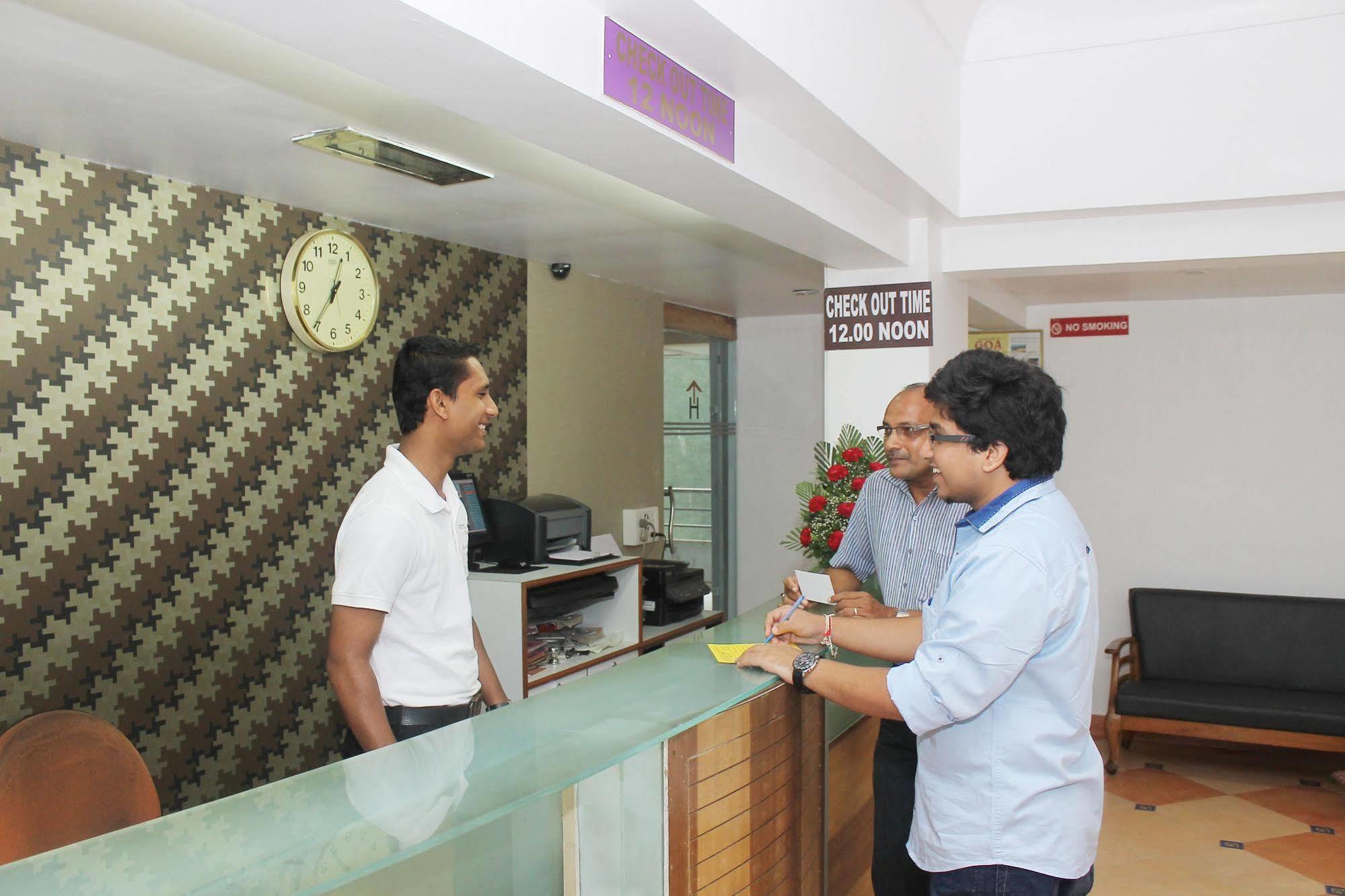 Super Townhouse Margao Near Railway Station Otel Dış mekan fotoğraf